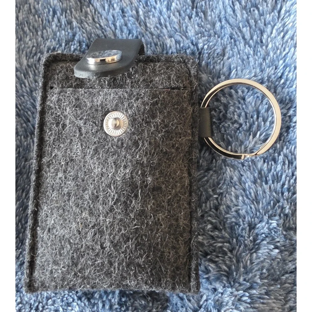 Graf Lantz Keychain Card Holder Grey Minimalist Unisex Key Fob Wallet